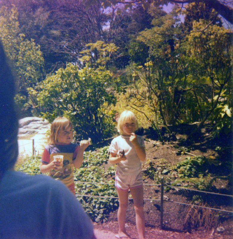 sarah and kirstiat zoo 