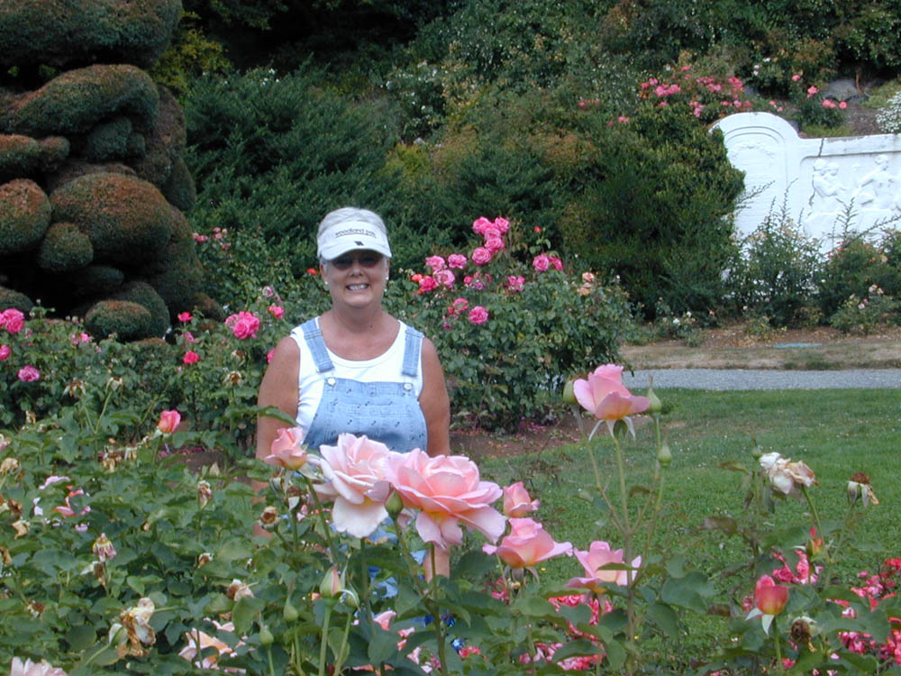 stef zoo rose garden