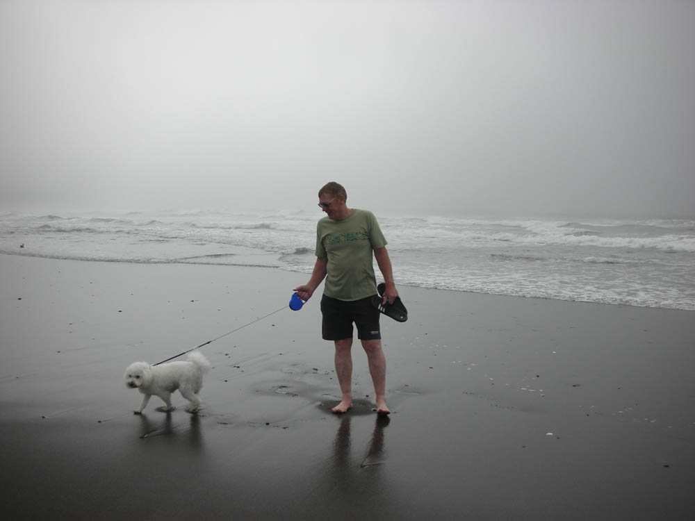 dennis and alfie at neskowin