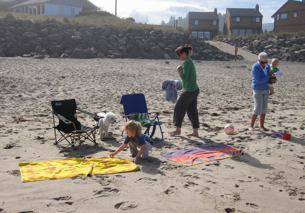 neskowin august 26-28_alf maddy sarah stef and katie