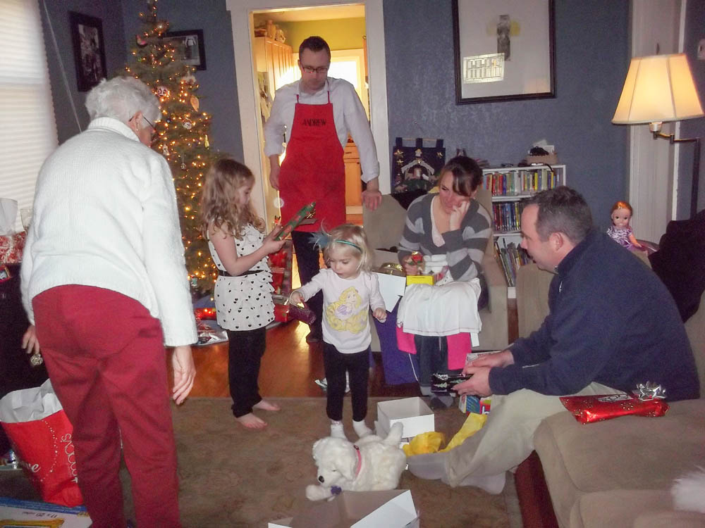 stef maddy andrew katie sarah jess_xmas at sarahs