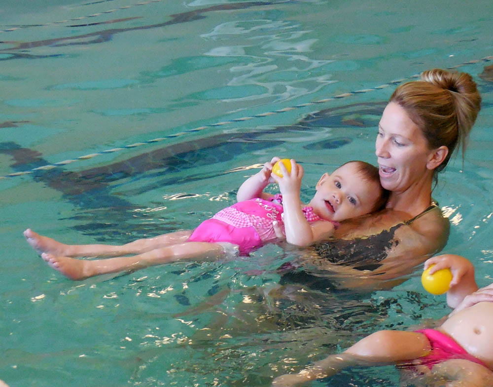 may_mandy and sandy swim lessons_vegas trip