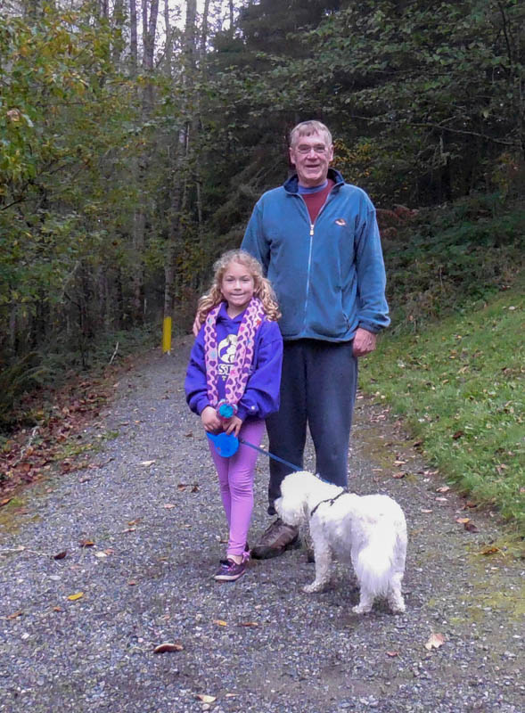 october_maddy dennis and alfie at park