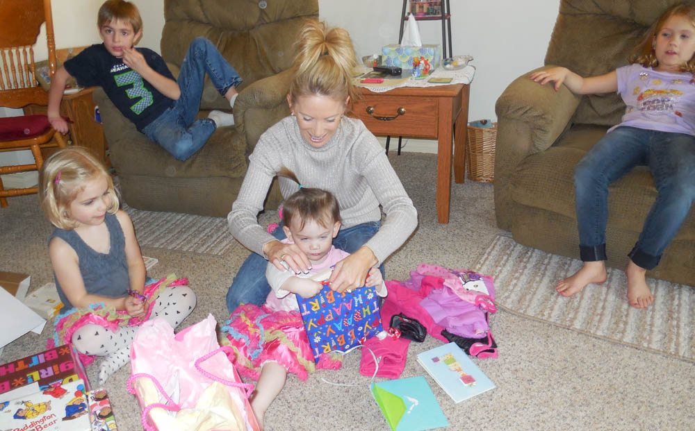 katie logan sandy mandy and maddy_amanda birthday in grandview