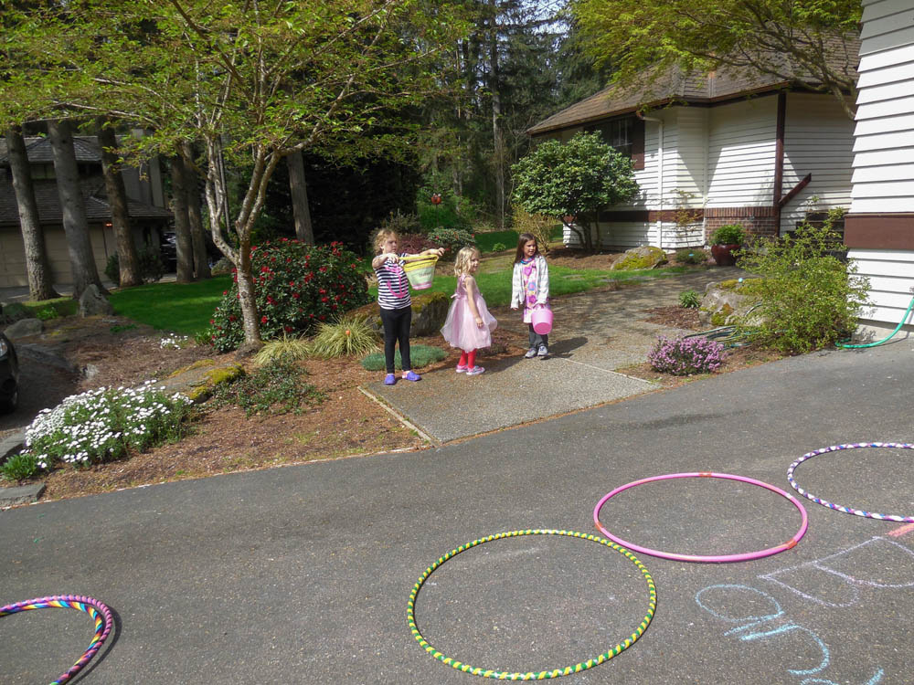 april_maddy katie and maya_easter at sarahs