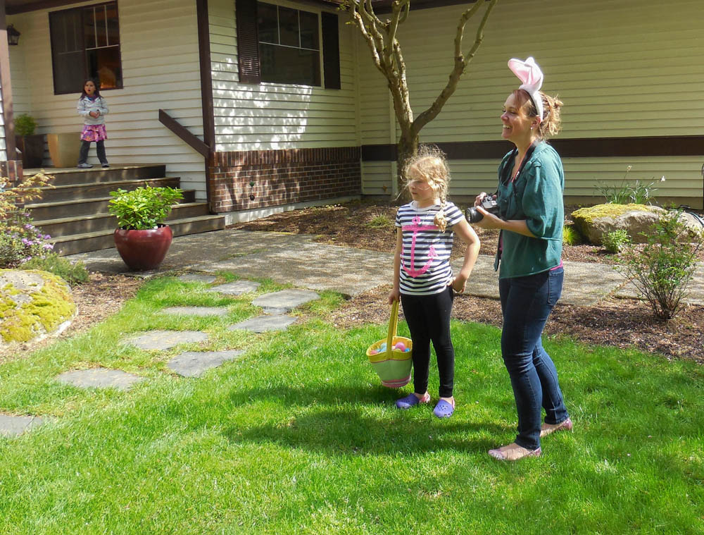 april_maddy and sarah_easter at sarahs