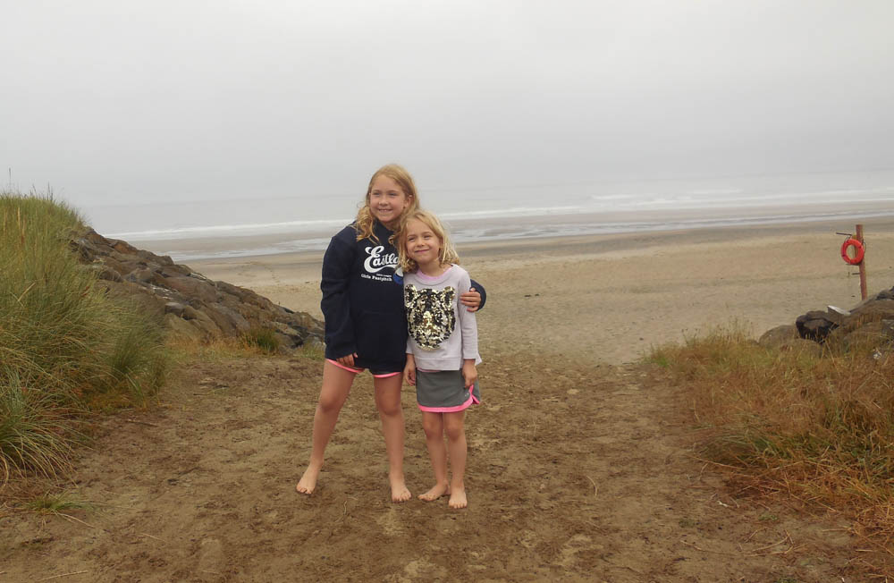 july_maddy and katie_neskowin