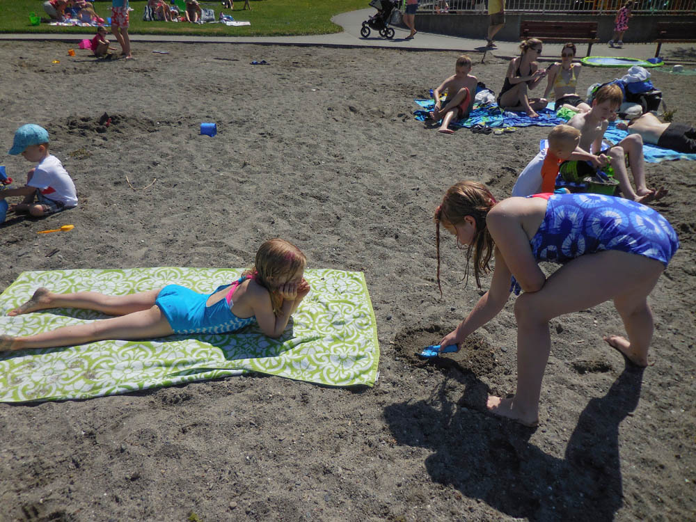 july_katie and maddy at juanita beach