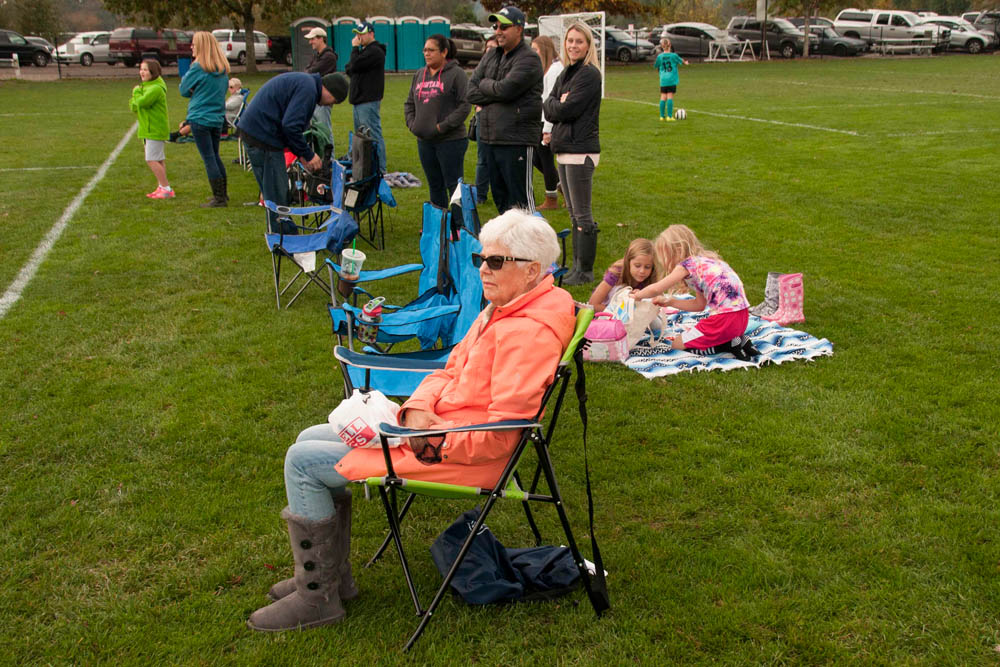october_stef and katie at maddy soccer