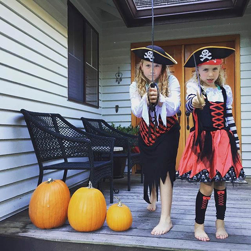 november_maddy and katie halloween