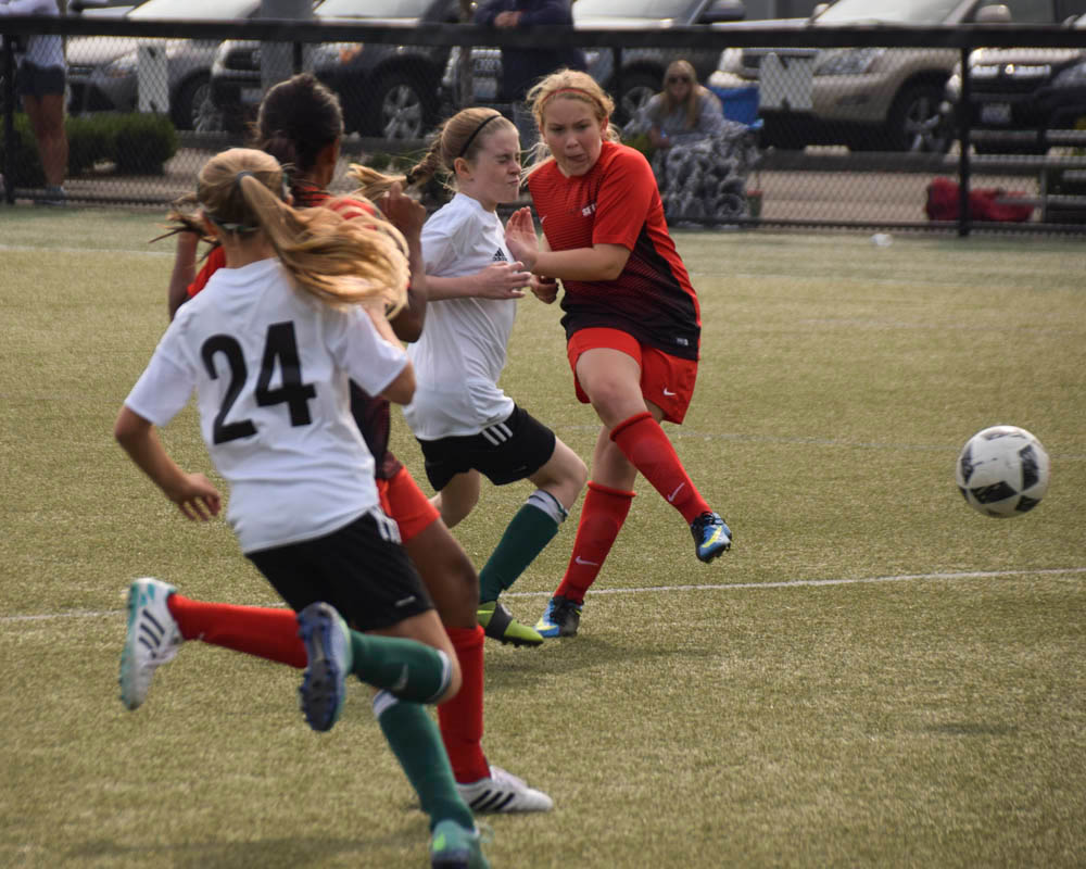 september_maddy soccer 2017