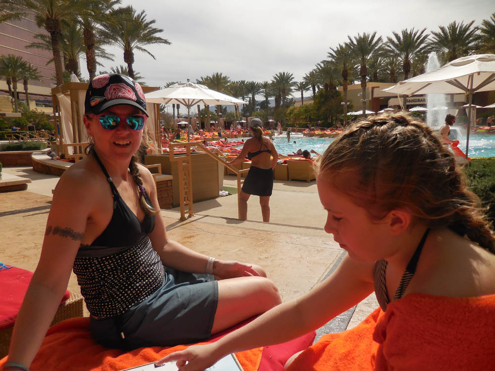 march_sarah and maddy trip to vegas