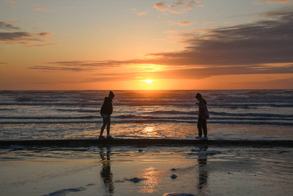 november_maddy and katie at seabrook