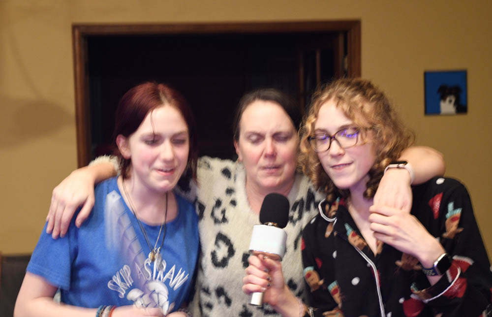 december_katie sarah maddy xmas