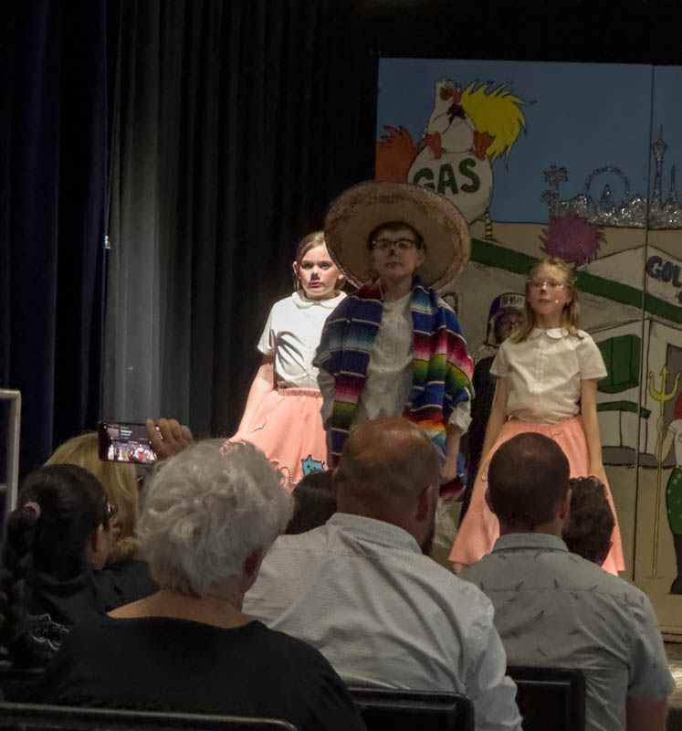 may_mandy frias show 101 dalmations