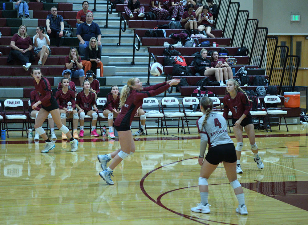 september_maddy volleyball vs MtSi