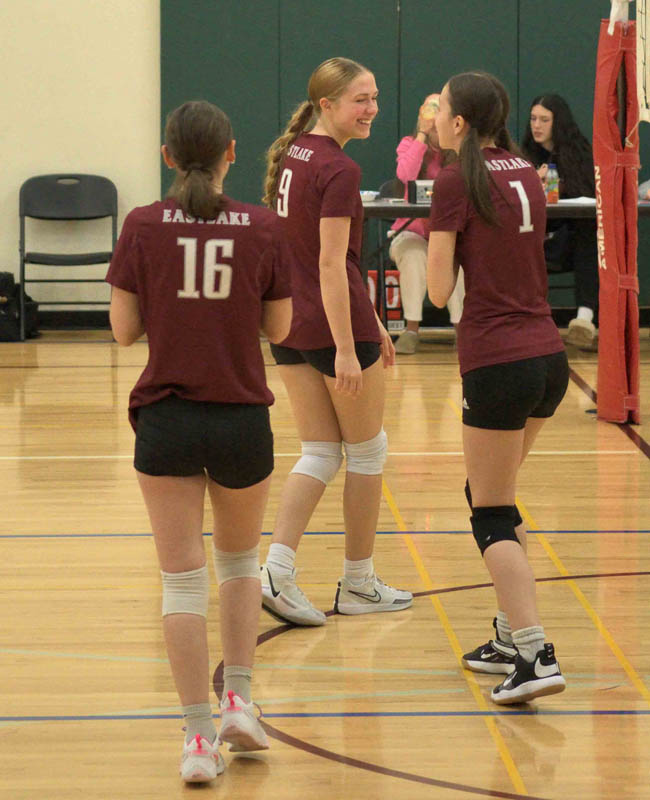 katie volleyball vs lake washington