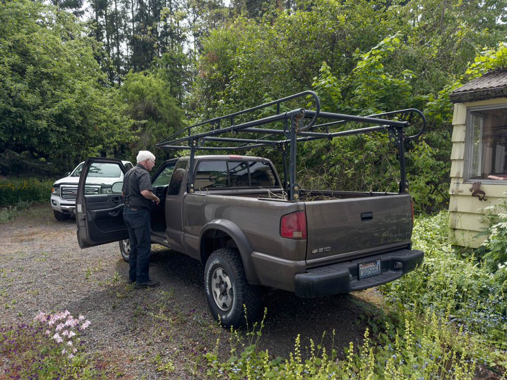 mike and s-10 at trish's